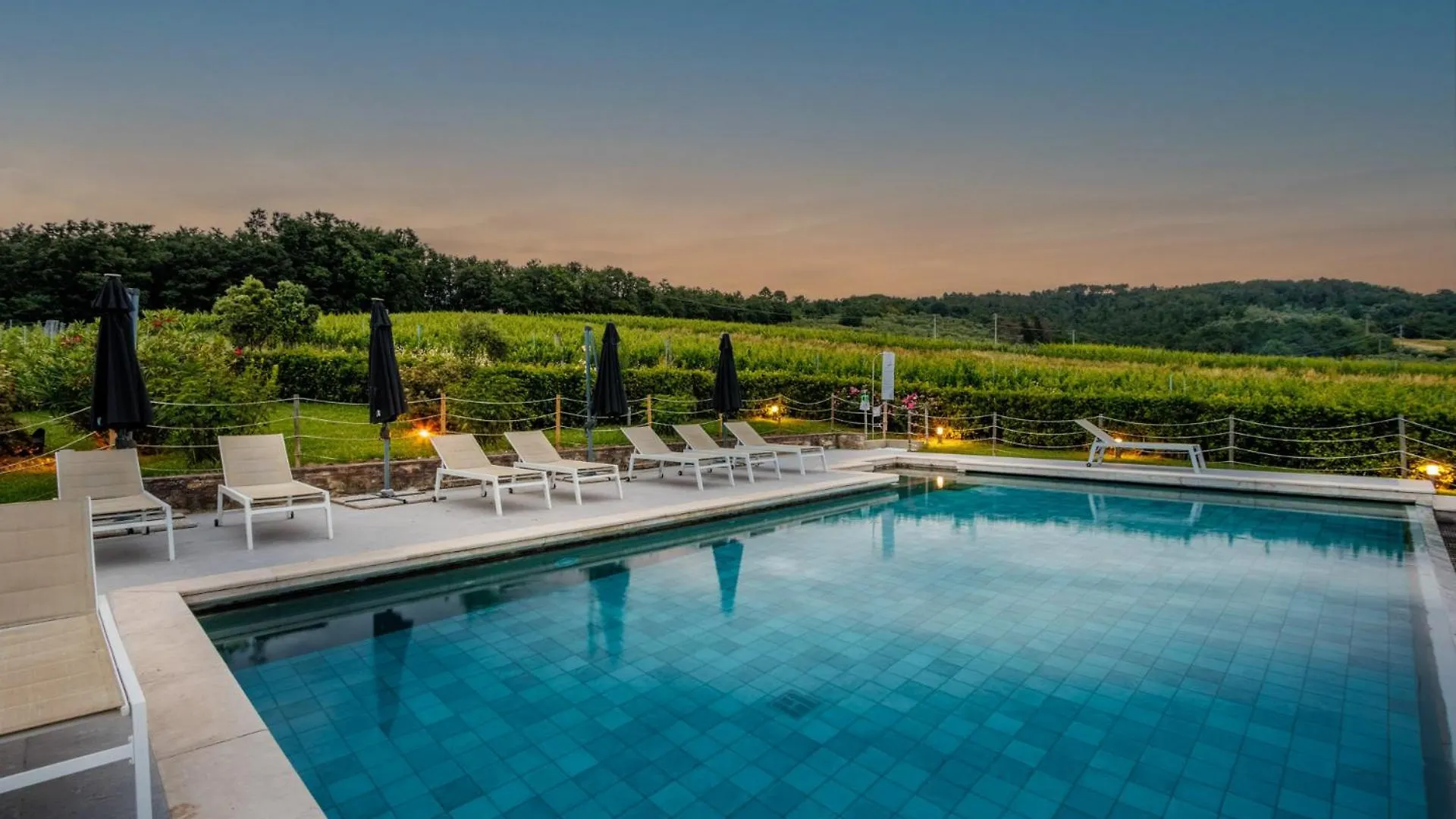 Jacopo Farmhouse Apartment In Wine Resort In Лукка