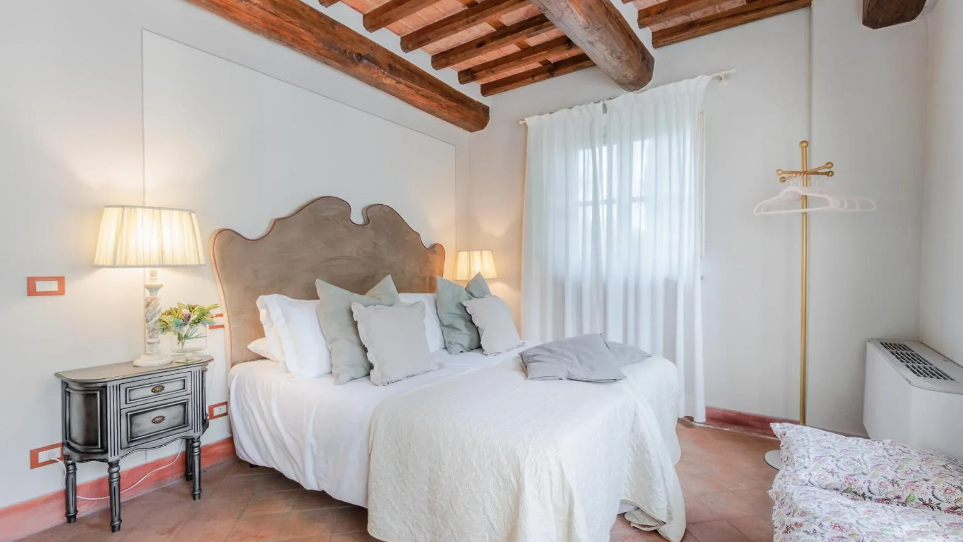 Jacopo Farmhouse Apartment In Wine Resort In Лукка Италия